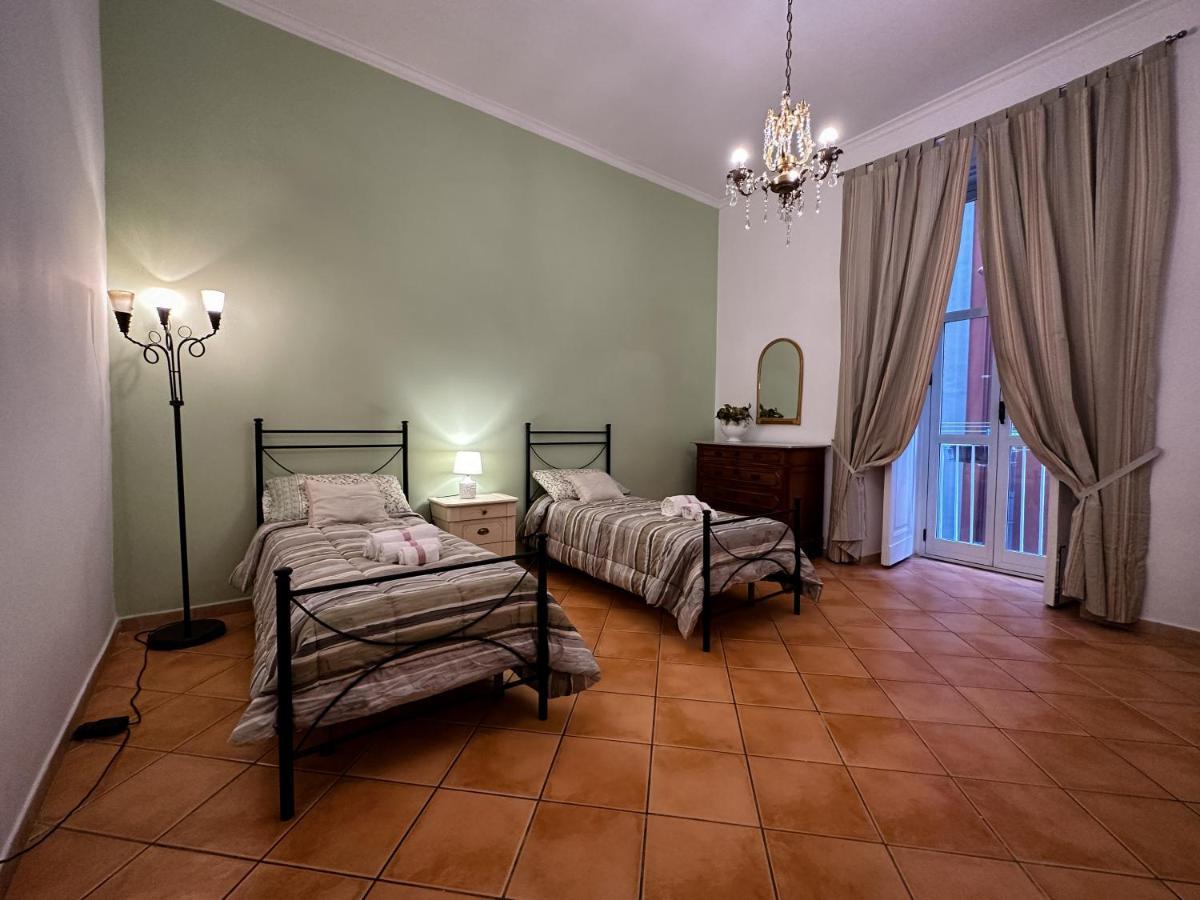 La Rotonda A Toledo Villa Naples Exterior photo